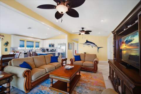 569 Pirates Road, Little Torch Key FL - photo 17 of 69