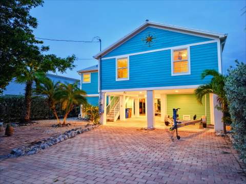 569 Pirates Road, Little Torch Key FL - photo 8 of 69