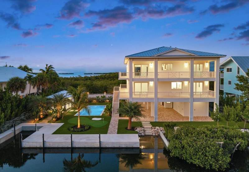 4 bedroom Single Family Residence at 195 Ojibway Avenue, Indian Waterways (89.0), Plantation Key — photo 2