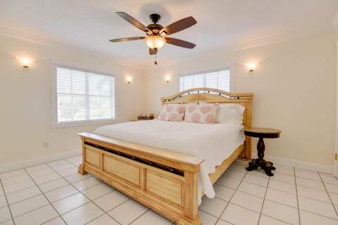 667 E Caribbean Drive, Summerland Key FL - photo 16 of 54