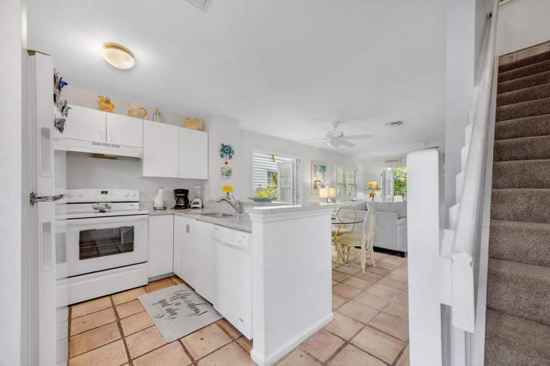 2 bedroom Townhouse at 564 Porter Lane, Old Town - Unrecord (1.0), Key West — photo 4