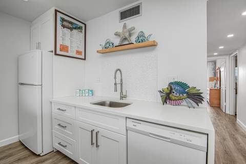 303 Sombrero Boulevard #207, Marathon FL - photo 12 of 31