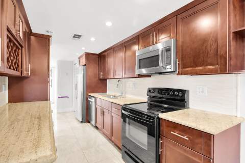 6415 2nd Terrace, Stock Island FL - photo 8 of 32