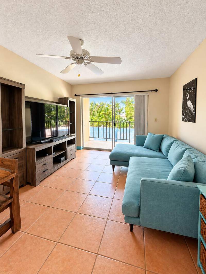 1 bedroom Condominium at 79901 Overseas Highway #220, Palms of Isla (80.0), Upper Matecumbe Key Islamorada — photo 3