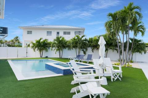 107 Azalea Street, Plantation Key FL - photo 8 of 76