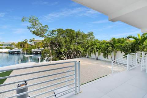 107 Azalea Street, Plantation Key FL - photo 12 of 76