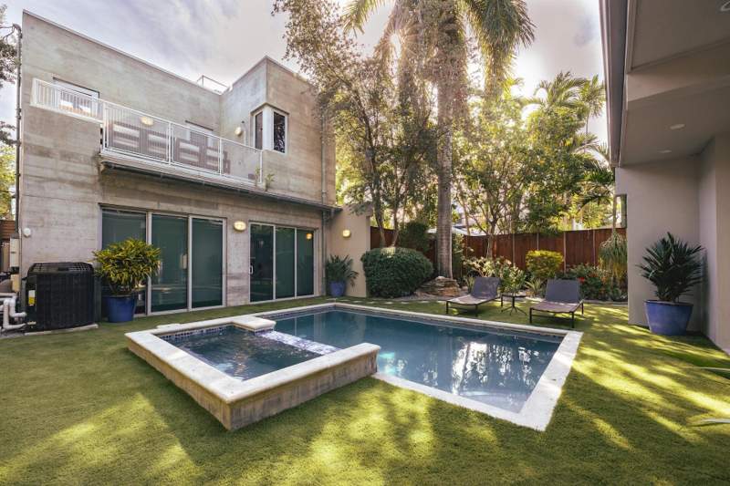4 bedroom Single Family Residence at 720D Simonton Street, Key West, Key West — photo 3