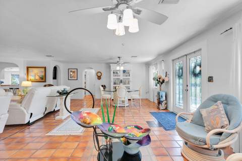 1481 Sugarloaf Boulevard, Sugarloaf Key FL - photo 16 of 53
