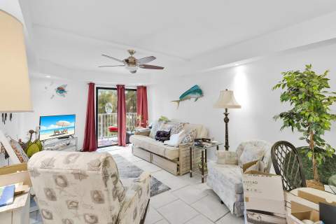 201 E Ocean Drive #312, Key Colony FL - photo 9 of 36