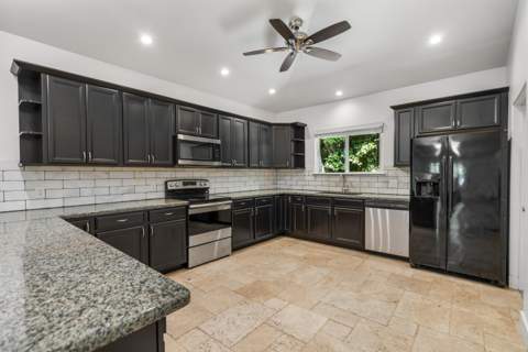639 Cabrera Street, Key Largo FL - photo 6 of 34