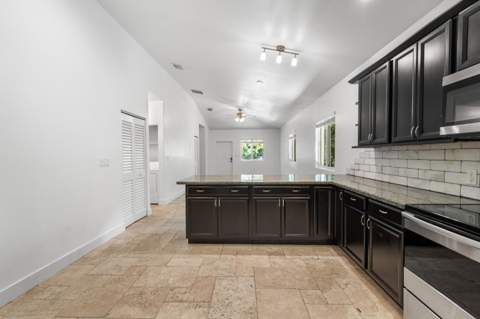 639 Cabrera Street, Key Largo FL - photo 8 of 34