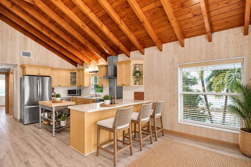 3 bedroom Single Family Residence at 27322 Saint Martin Lane, Breezeswept Bch Est (27.5), Ramrod Key — photo 4