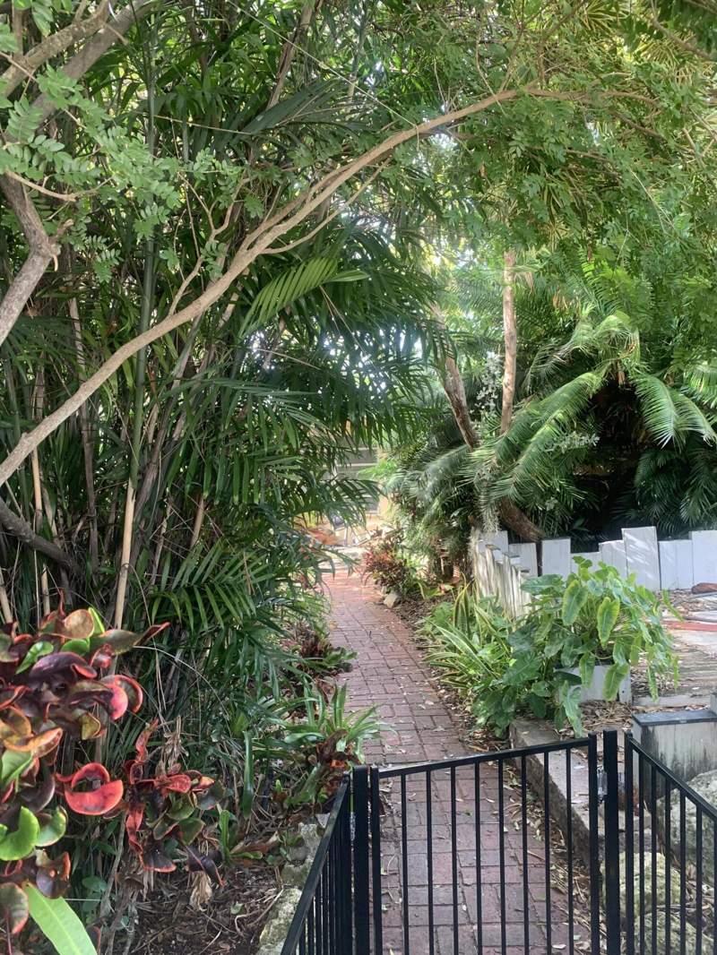 3 bedroom Single Family Residence at 1703 South Street, Monroe Investement Co Sub (2.0), Key West — photo 3