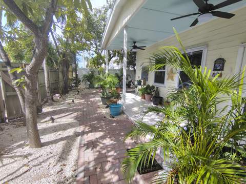 5435 5th Avenue, Key West FL - photo 19 of 33