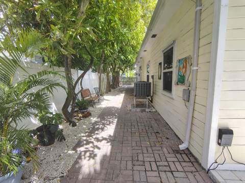 5435 5th Avenue, Key West FL - photo 20 of 33