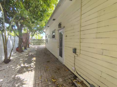 5435 5th Avenue, Key West FL - photo 22 of 33