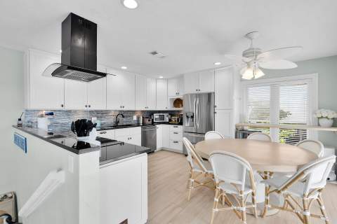 2110 Dolphin Drive, Marathon FL - photo 6 of 44