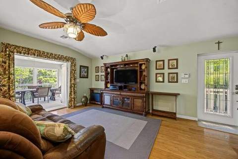 1217 Mockingbird Road, Key Largo FL - photo 13 of 41