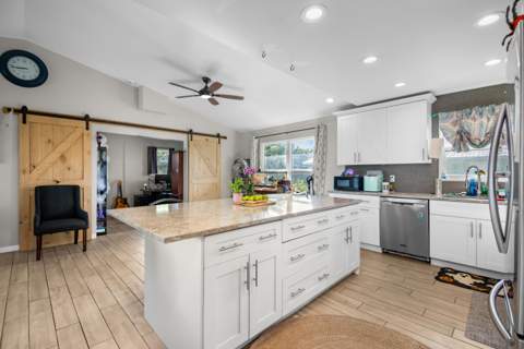 29283 Coconut Palm Drive, Big Pine Key FL - photo 23 of 48