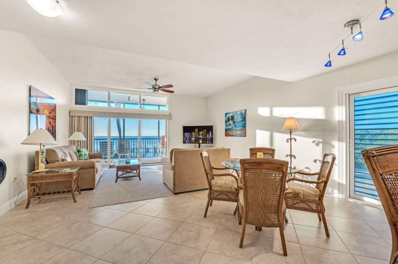 2 bedroom Condominium at 94220 Overseas Highway #1D and 28' Boat Slip, Sunset Hammock (94.0), Key Largo — photo 4