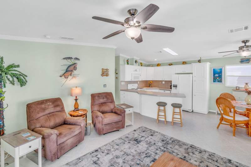 2 bedroom Mobile Home at 55 Boca Chica Road #447, Seaside Resort Tp (10.0), Big Coppitt — photo 5