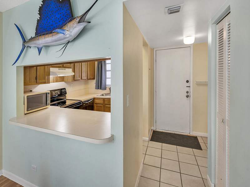2 bedroom Condominium at 79901 Overseas Highway #217, Palms of Isla (80.0), Upper Matecumbe Key Islamorada — photo 3