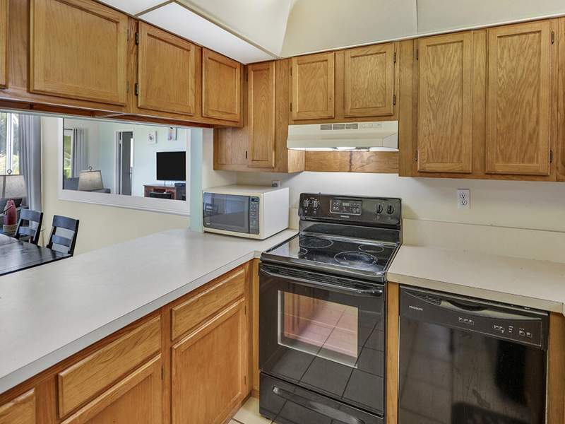 2 bedroom Condominium at 79901 Overseas Highway #217, Palms of Isla (80.0), Upper Matecumbe Key Islamorada — photo 5