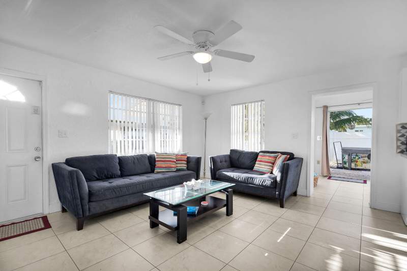 3 bedroom Single Family Residence at 400 117th Street Ocean, Little Venice (53.0), Marathon — photo 4