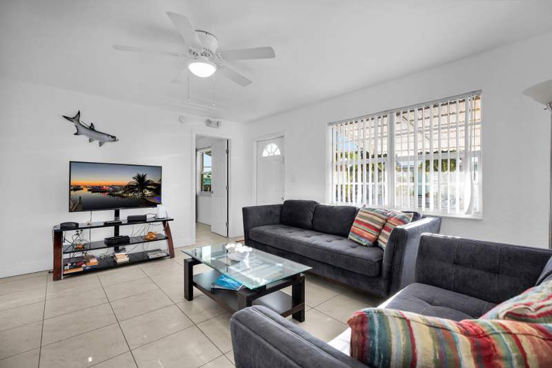 3 bedroom Single Family Residence at 400 117th Street Ocean, Little Venice (53.0), Marathon — photo 5
