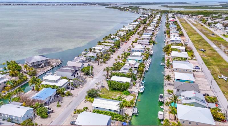 2 bedroom Single Family Residence at 637 E Caribbean Drive, Summerland Key Cove (25.0), Summerland Key — photo 4