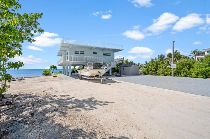 3 bedroom Single Family Residence at 57652 Overseas Highway, Crains Sub (58.0), Marathon — photo 5