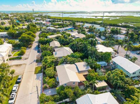 212 Avenue G, Big Coppitt FL - photo 24 of 32