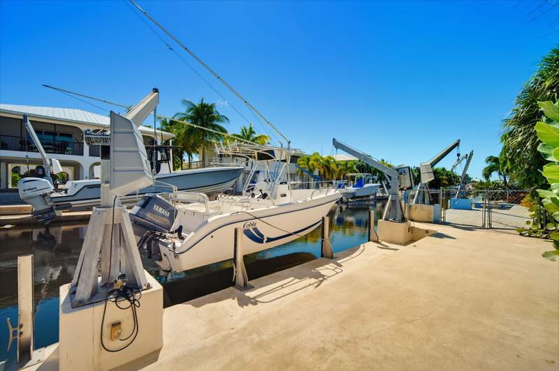 3 bedroom Single Family Residence at 29688 Forrestal Avenue, Pine Channel Estates (29.5), Big Pine Key — photo 4