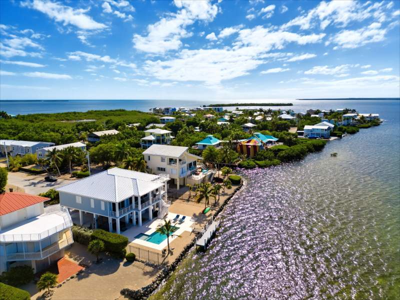 4 bedroom Single Family Residence at 1017 Picard Lane, Cutthroat Harbor Est (23.0), Cudjoe Key — photo 3