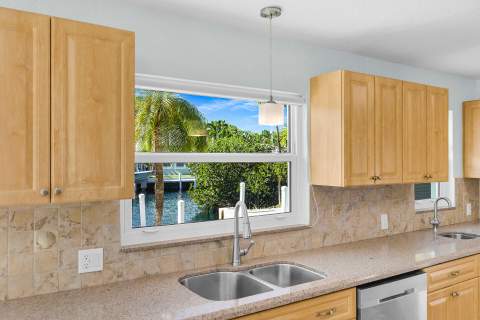251 Azalea Street, Plantation Key FL - photo 14 of 58