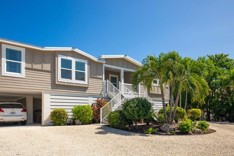 4 bedroom Single Family Residence at 265 S Point Drive, Sugarloaf Shores (17.0), Sugarloaf Key — photo 5