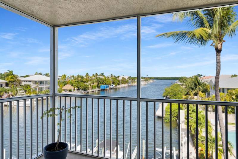 2 bedroom Condominium at 130 Coco Plum Drive #404, Treasure Cay (54.5), Marathon — photo 3