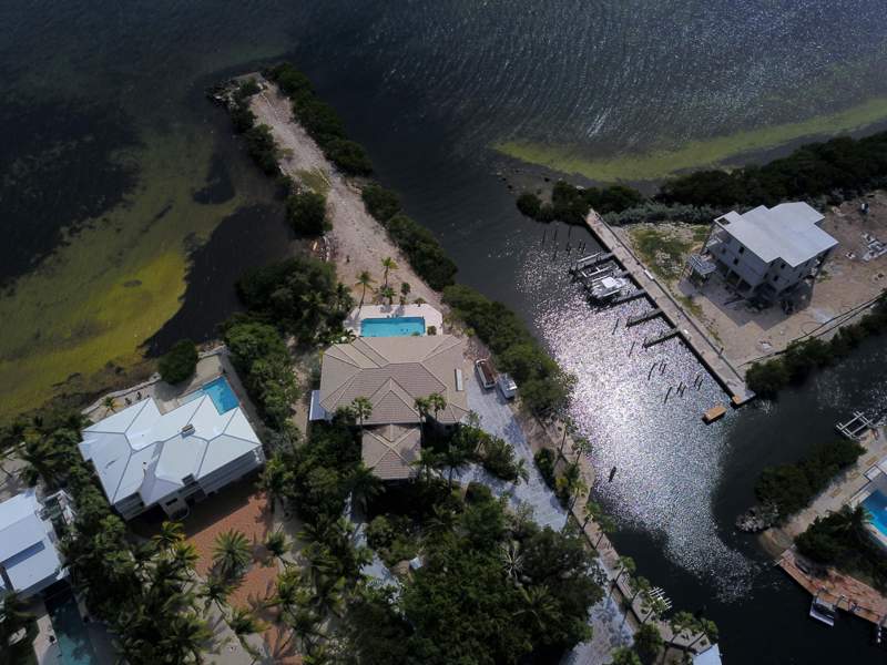 4 bedroom Single Family Residence at 80 Ocean Front Drive, Key Largo Ocn Shores (100.0), Key Largo — photo 4