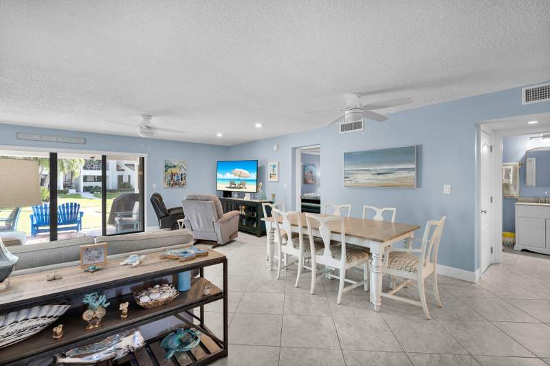 2 bedroom Condominium at 601 W Ocean Drive #302, Cay Condo (53.5), Key Colony — photo 2