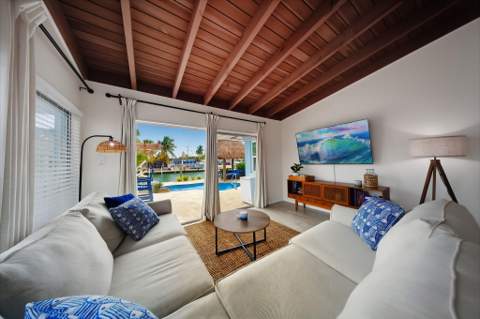 240-250 11th Street, Key Colony FL - photo 6 of 54