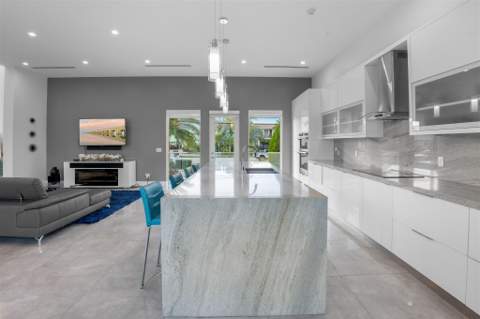 520 Sombrero Beach Road, Marathon FL - photo 13 of 55