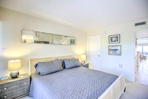 1133 W Ocean Drive #4, Key Colony FL - photo 24 of 53