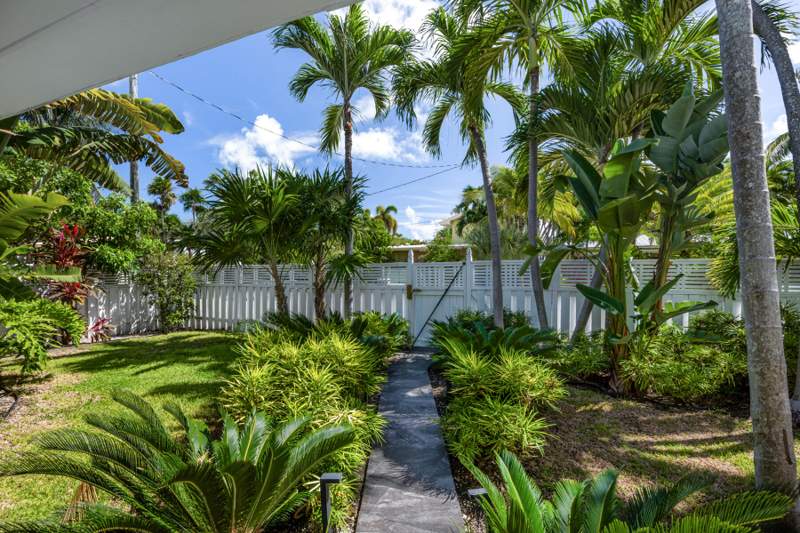 5 bedroom Single Family Residence at 1519 Johnson Street, Key Estates (3.0), Key West — photo 2