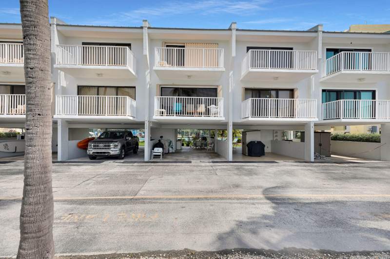 3 bedroom Townhouse at 88540 Overseas Highway #719, Futura Yacht Club (88.5), Plantation Key — photo 2