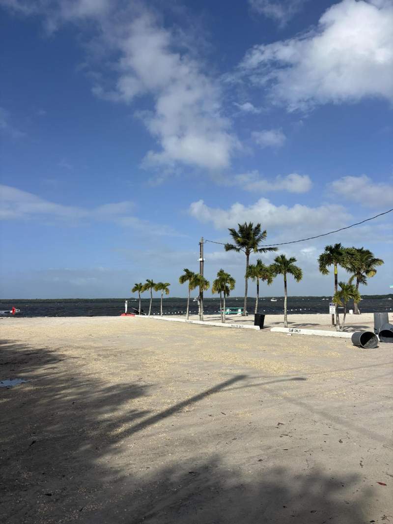 1 bedroom Mobile Home at 93 1St Court, Key Largo Trlr Village (101.5), Key Largo — photo 4