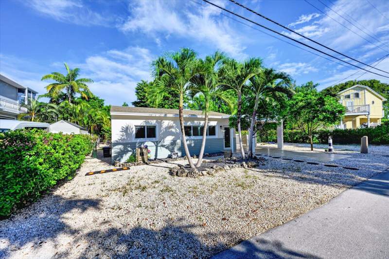 2 bedroom Single Family Residence at 8 Ocean View Boulevard, Seaside Sub (94.5), Key Largo — photo 4