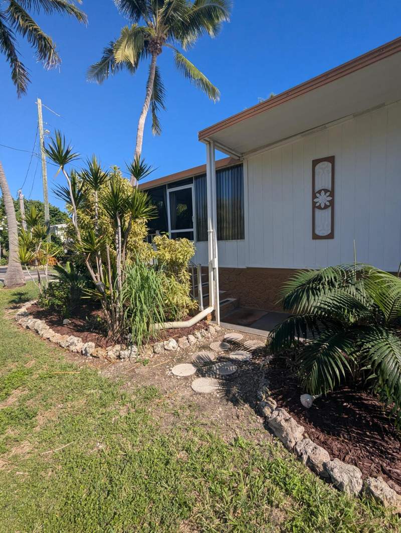 2 bedroom Mobile Home at 500 N Emerald Drive, Silver Shores (96.0), Key Largo — photo 4