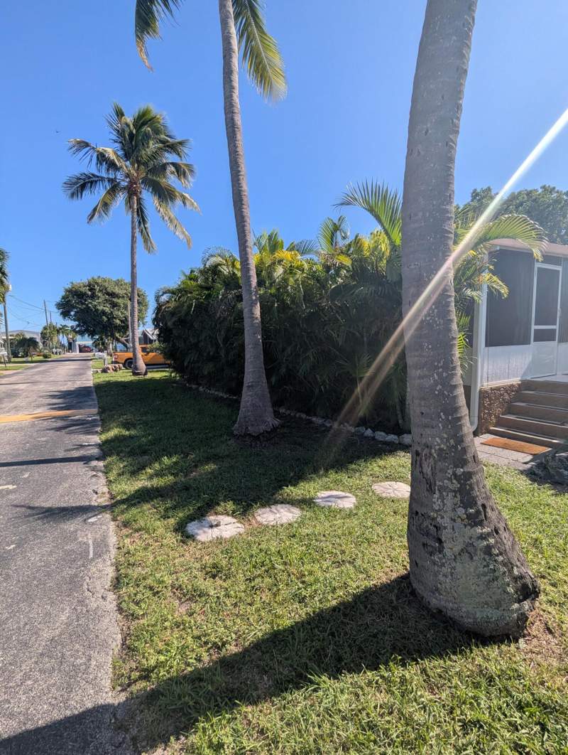 2 bedroom Mobile Home at 500 N Emerald Drive, Silver Shores (96.0), Key Largo — photo 5
