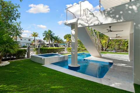 131 Ojibway Avenue, Plantation Key FL - photo 6 of 63