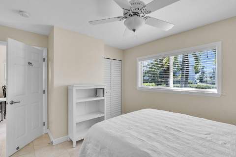 828 W Ocean Drive, Key Colony FL - photo 17 of 52
